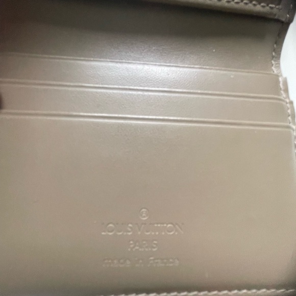 Authentic Louis Vuitton Grey Elastique Wallet - Picture 6 of 6